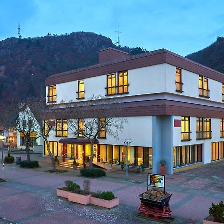 Hotel Garni Am Goetheplatz Бад-Мюнстер-на-Штайн-Эбернбурге Экстерьер фото
