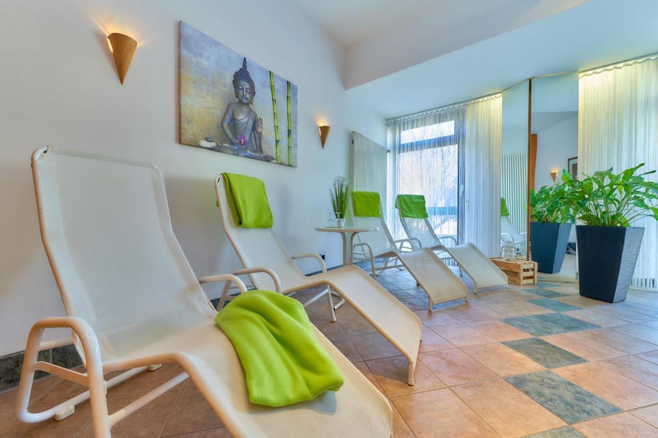 Hotel Garni Am Goetheplatz Бад-Мюнстер-на-Штайн-Эбернбурге Экстерьер фото